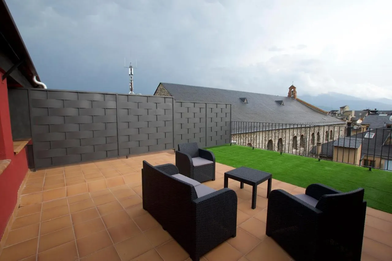 Apartamento El Claustre Apartment Puigcerda